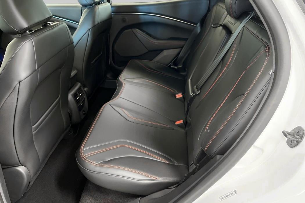 FORD Mustang Mach-E 2025