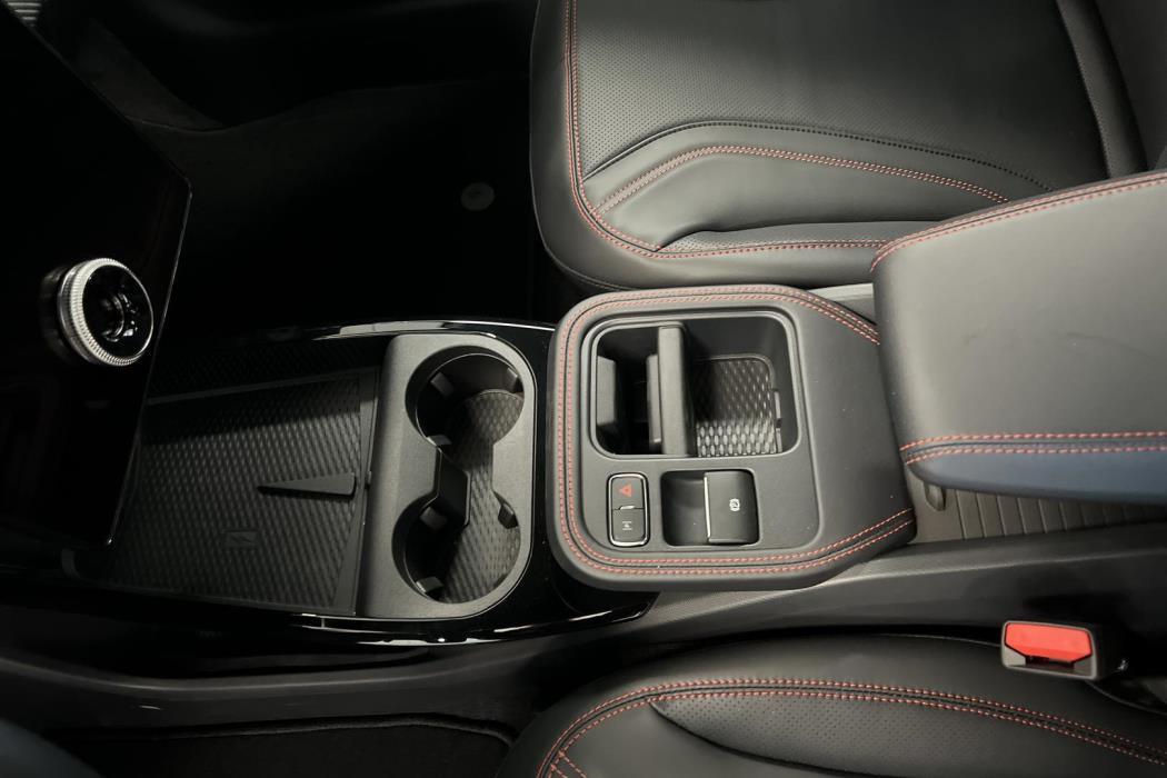 FORD Mustang Mach-E 2025