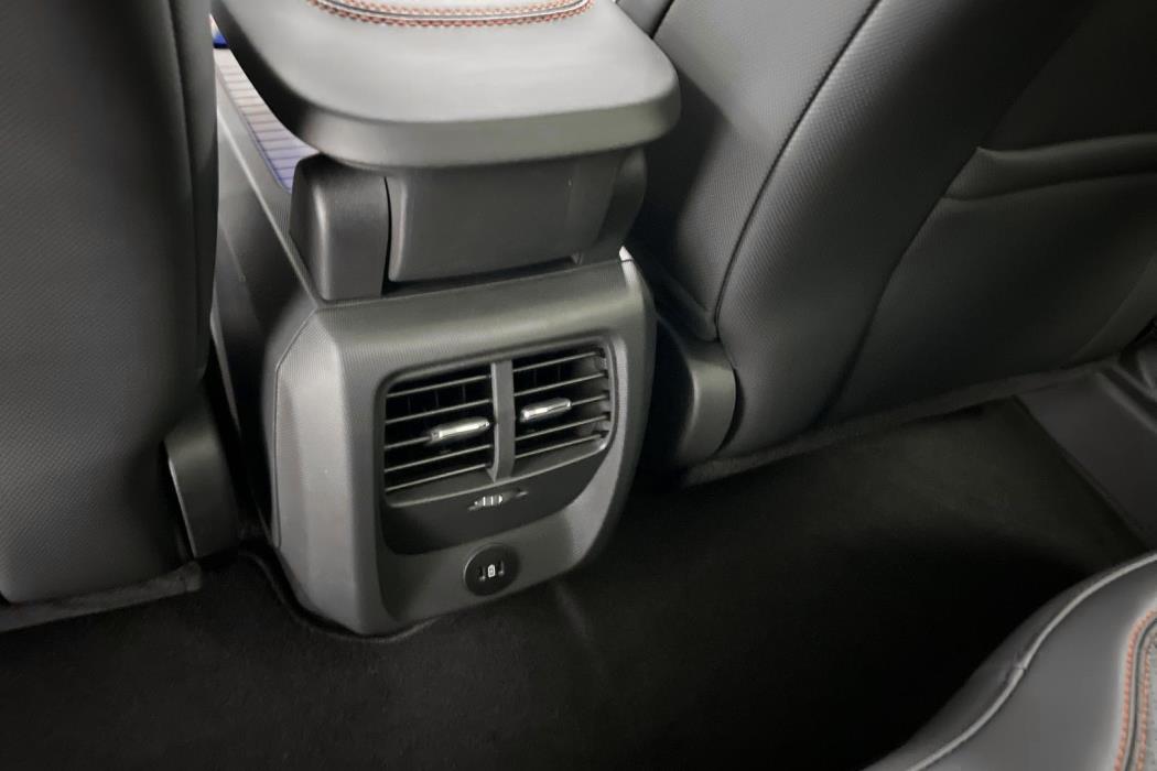 FORD Mustang Mach-E 2025