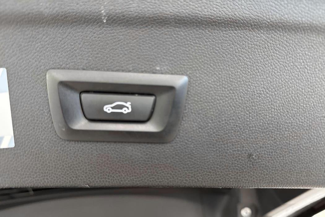 BMW IX 2026