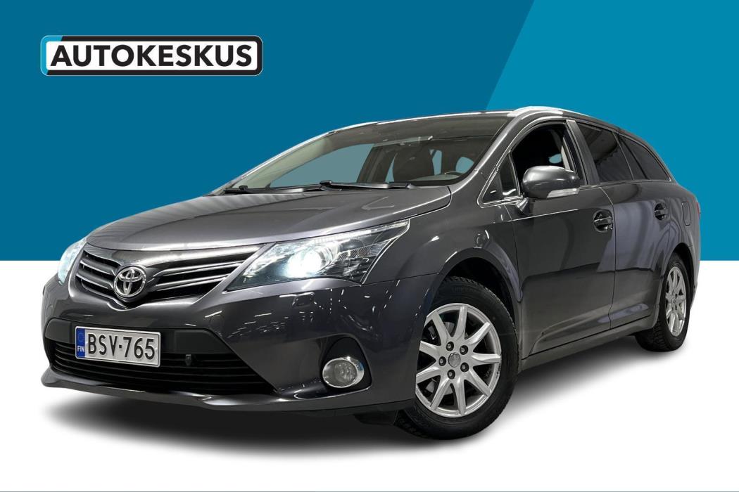 TOYOTA Avensis 2015