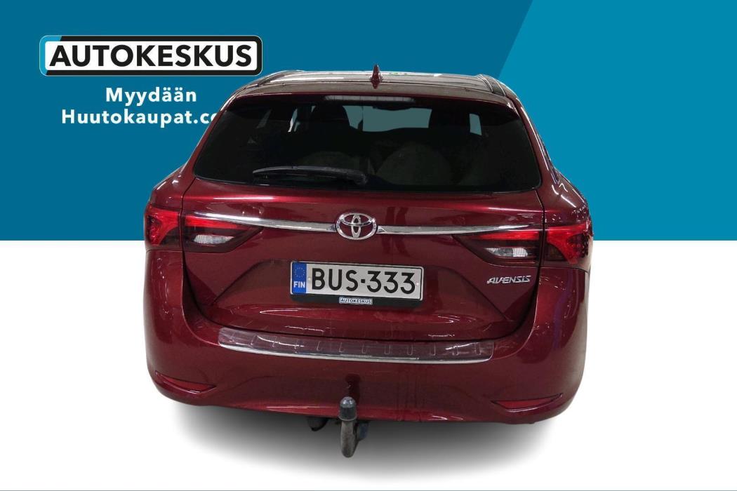 TOYOTA Avensis 2017