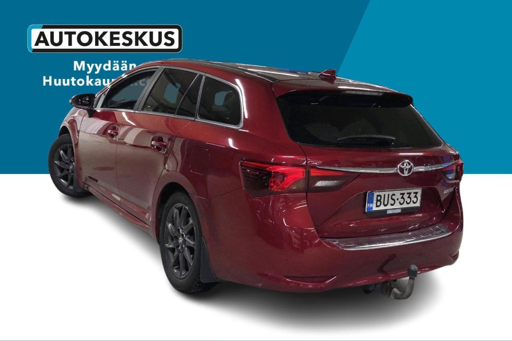 TOYOTA Avensis 2017