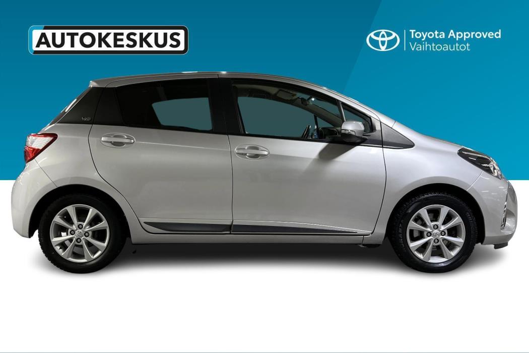 TOYOTA Yaris 2019