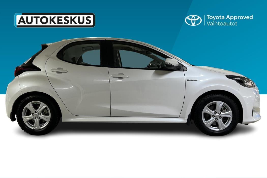 TOYOTA Yaris 2021