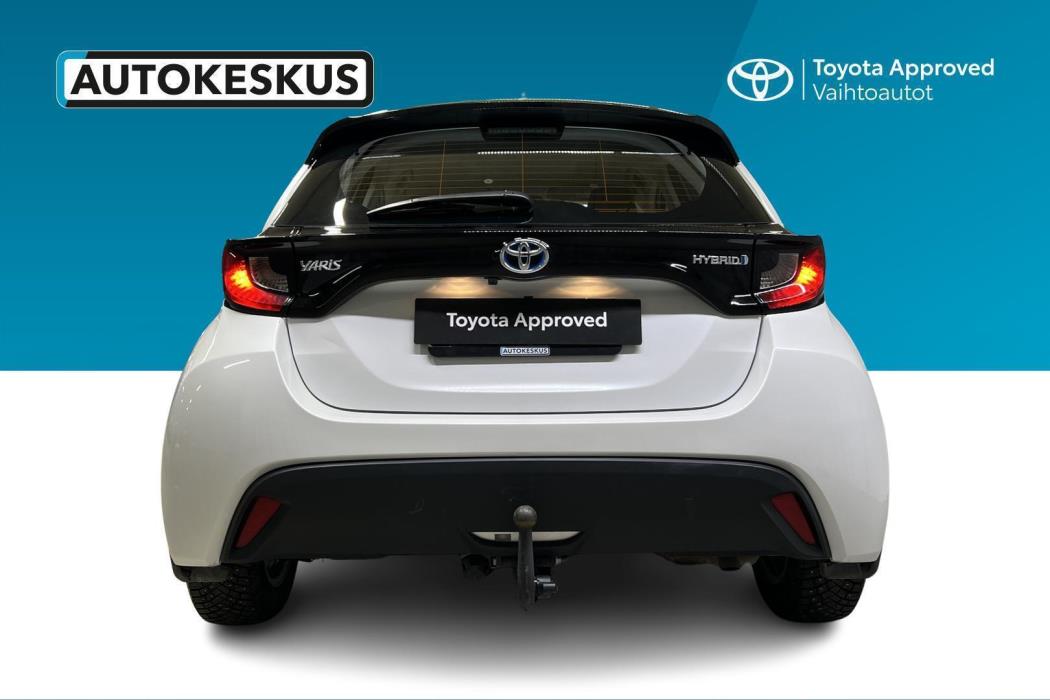 TOYOTA Yaris 2021