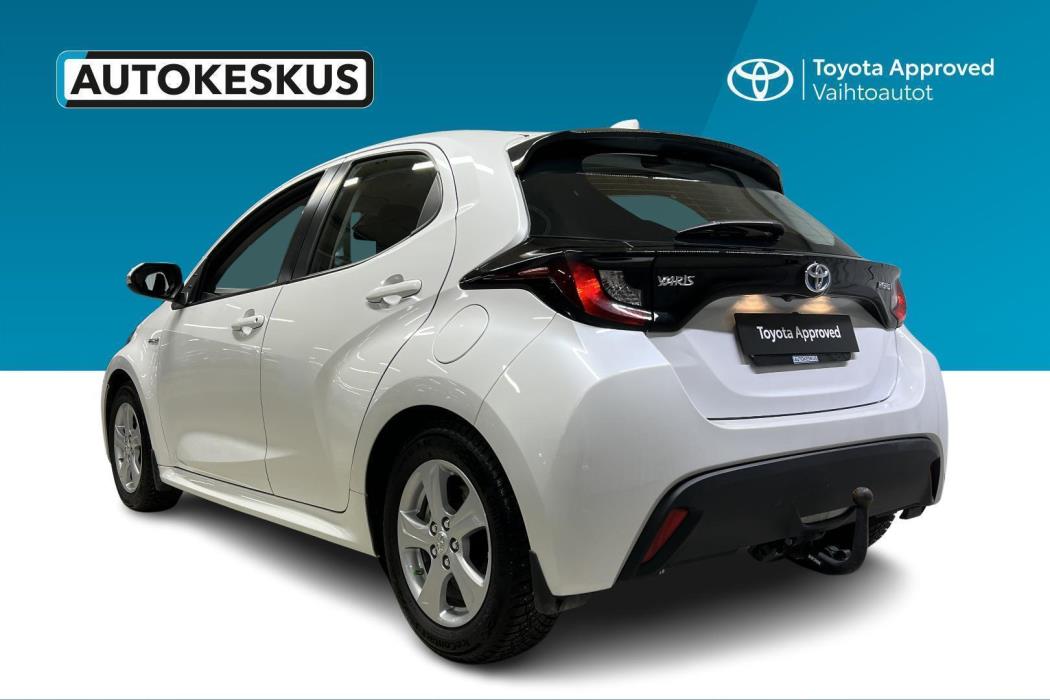 TOYOTA Yaris 2021
