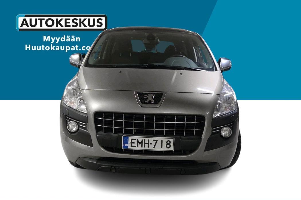 PEUGEOT 3008 2013