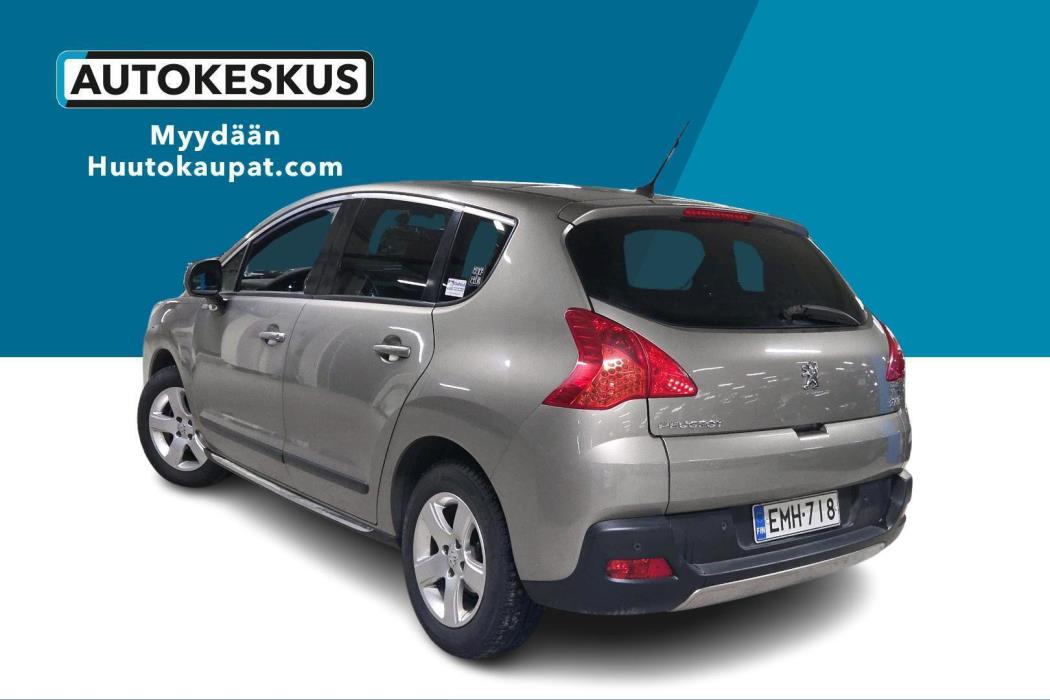 PEUGEOT 3008 2013