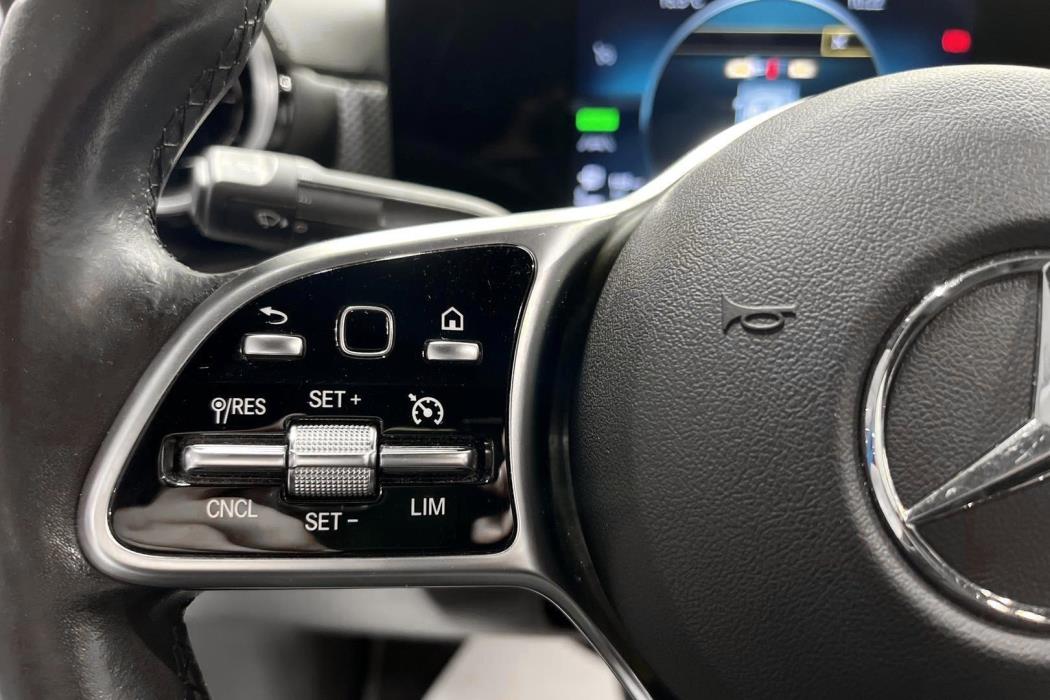 MERCEDES-BENZ CLA 2021