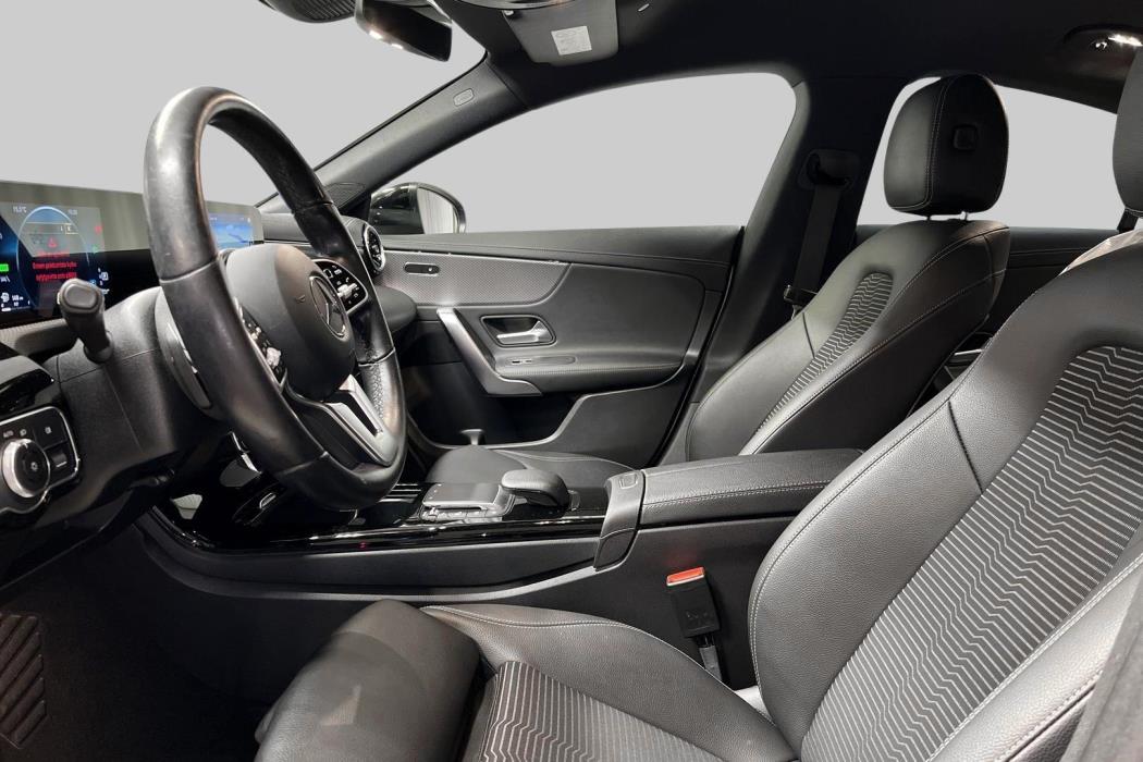 MERCEDES-BENZ CLA 2021