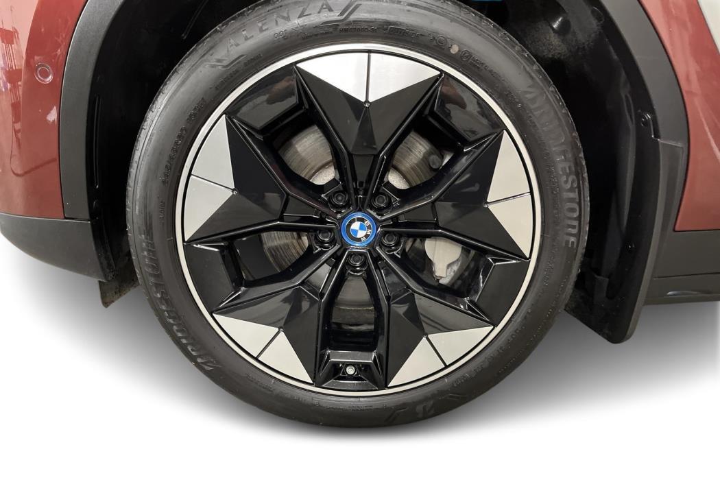 BMW iX3 2021