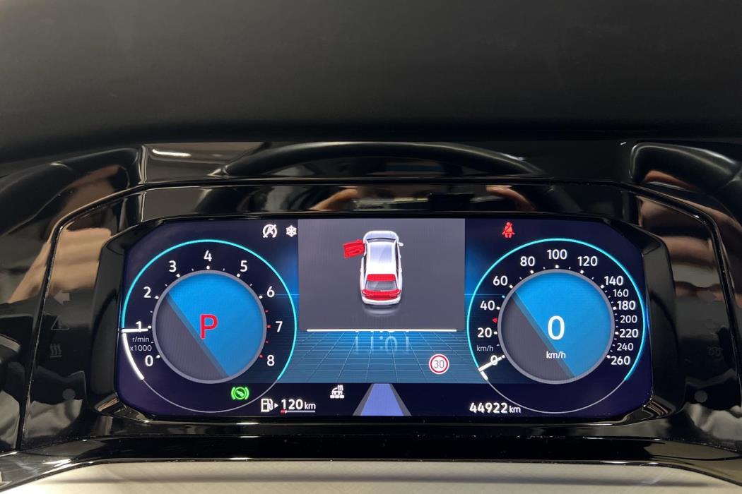 VOLKSWAGEN Golf 2022