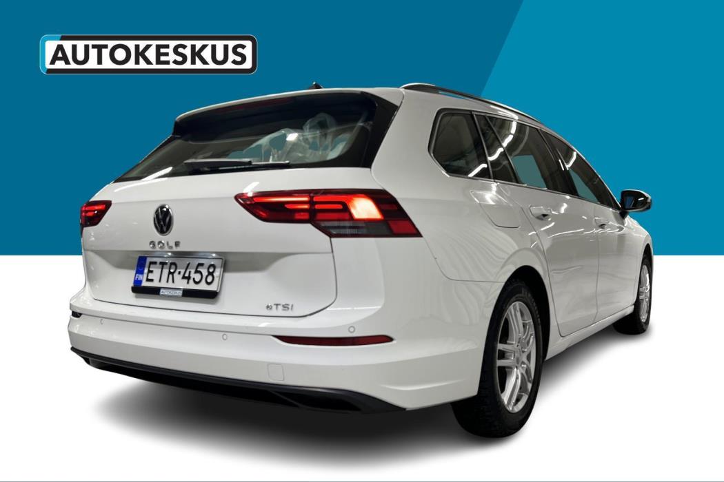 VOLKSWAGEN Golf 2022