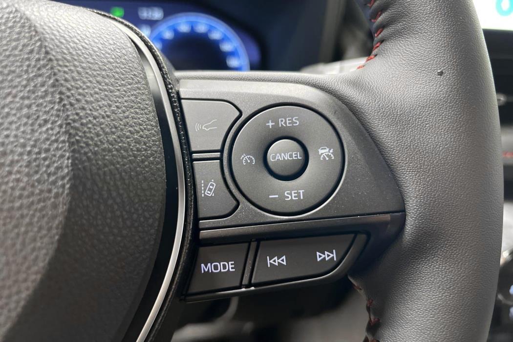 TOYOTA RAV4 Plug-in 2025