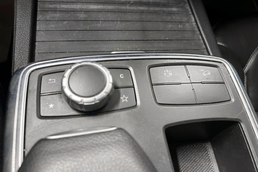 MERCEDES-BENZ ML 2012