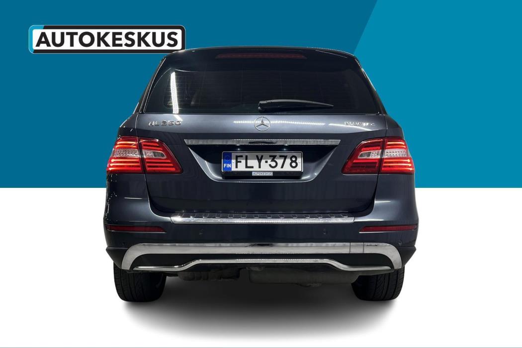 MERCEDES-BENZ ML 2012