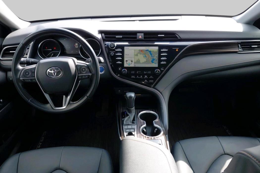 TOYOTA Camry 2020