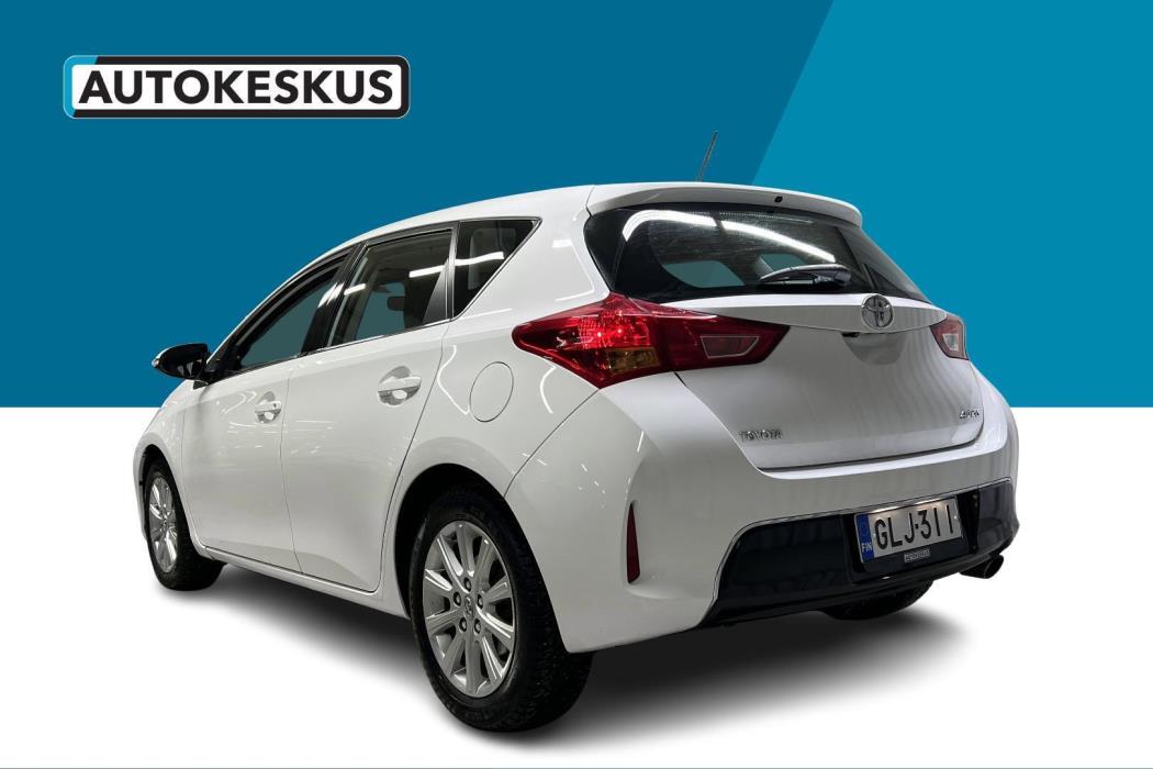 TOYOTA Auris 2014