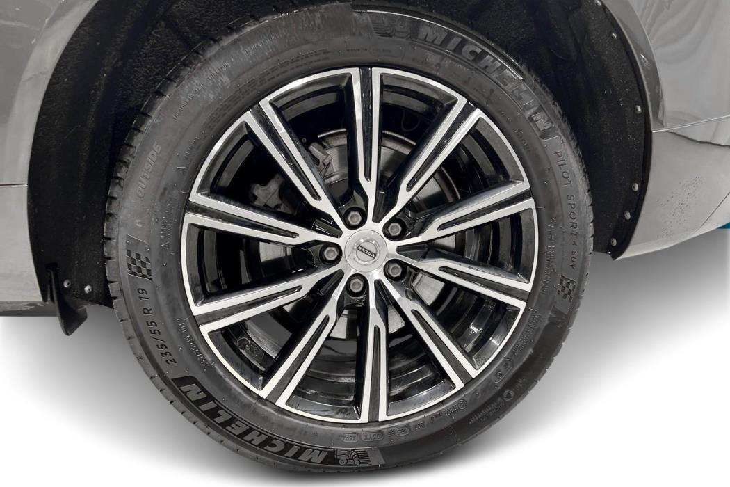 VOLVO XC60 2020