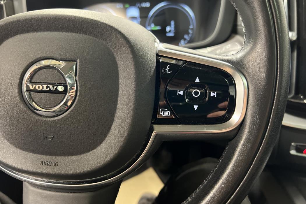 VOLVO XC60 2020