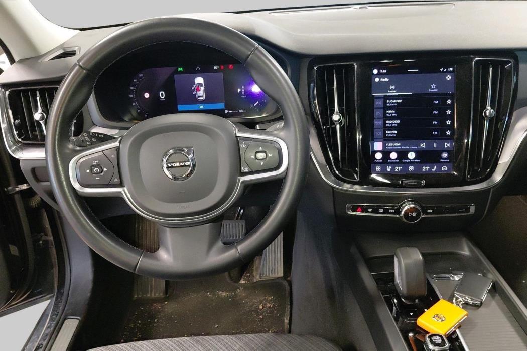 VOLVO V60 2022