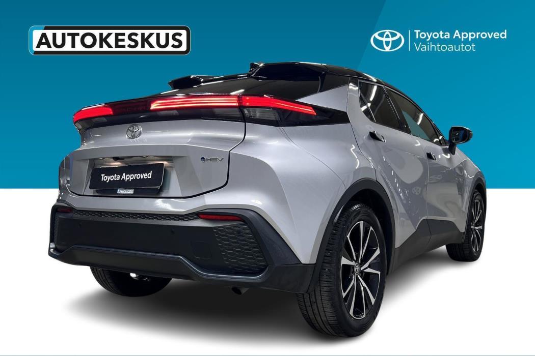 TOYOTA C-HR 2024