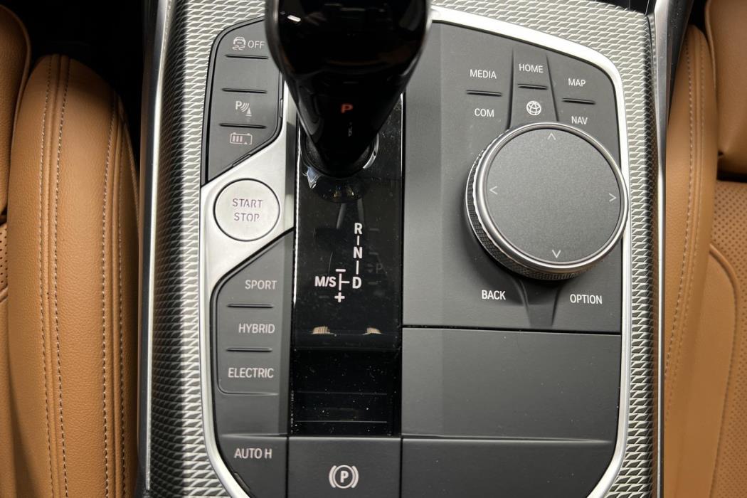 BMW 3-SARJA 2022
