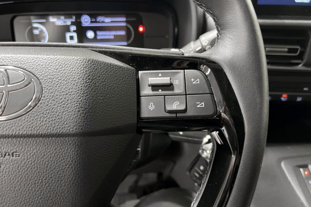 TOYOTA Proace CITY 2025