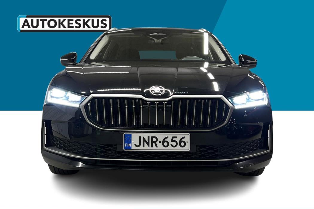 SKODA Superb 2025