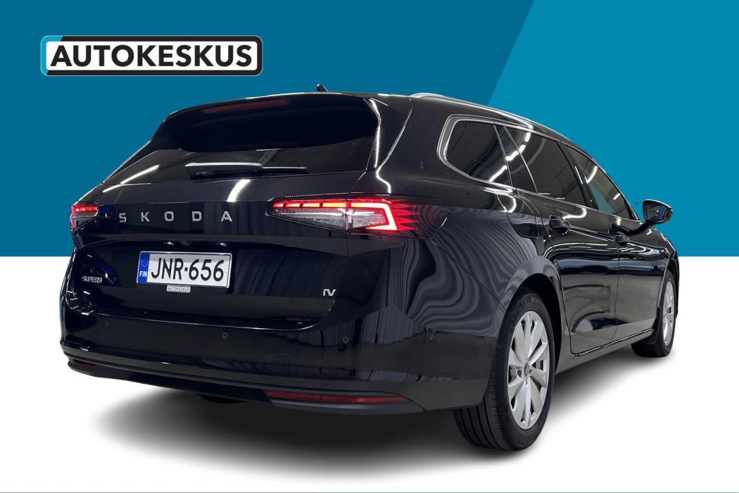 SKODA Superb 2025