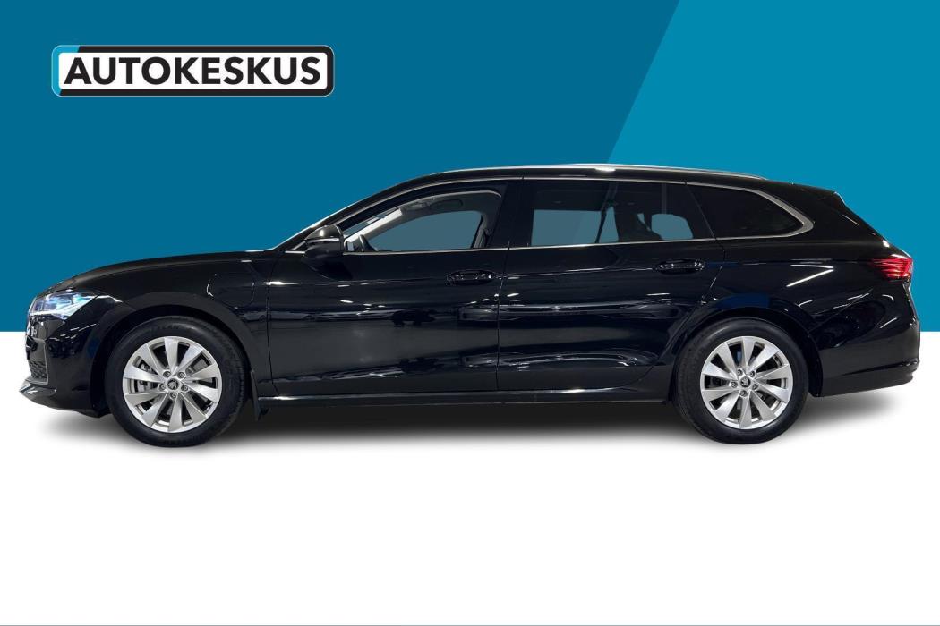 SKODA Superb 2025