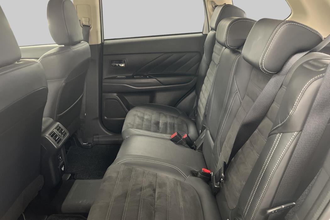 MITSUBISHI Outlander PHEV 2021