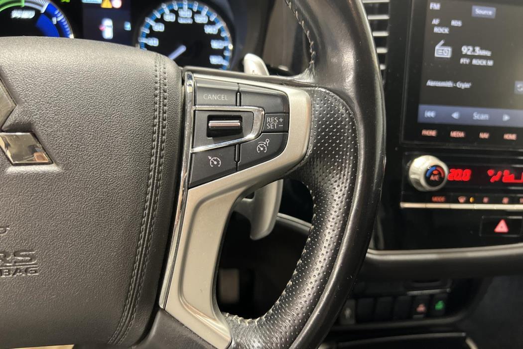 MITSUBISHI Outlander PHEV 2021