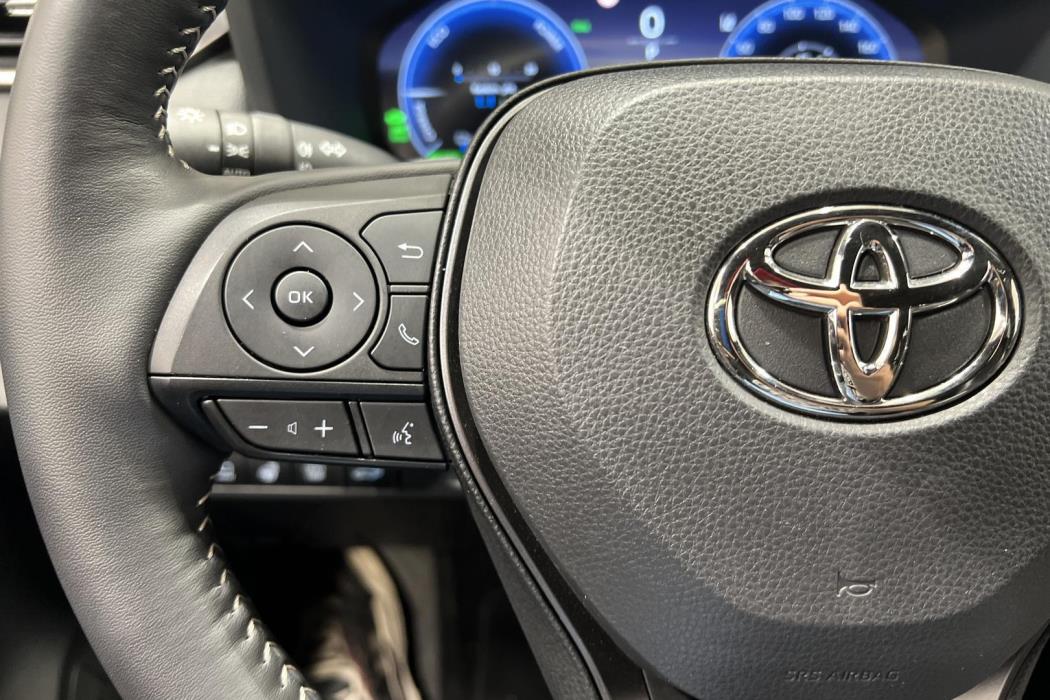 TOYOTA RAV4 PLUG-IN 2024