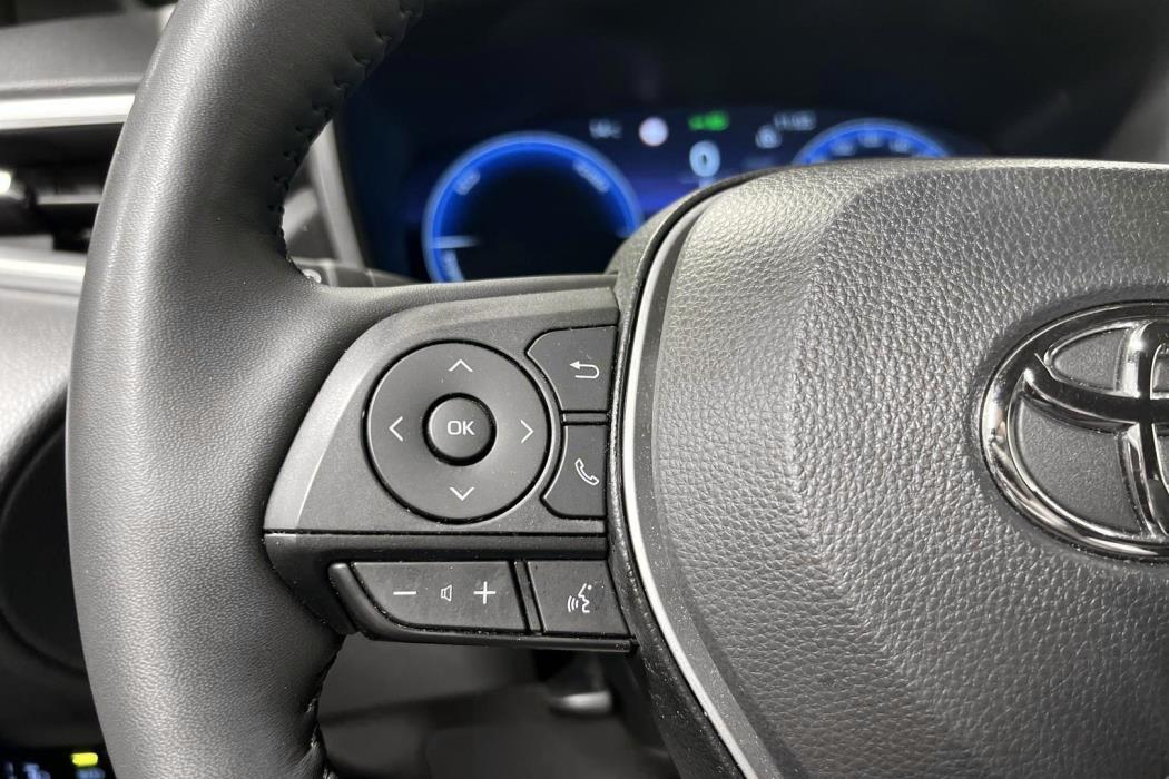 TOYOTA Corolla Cross 2025
