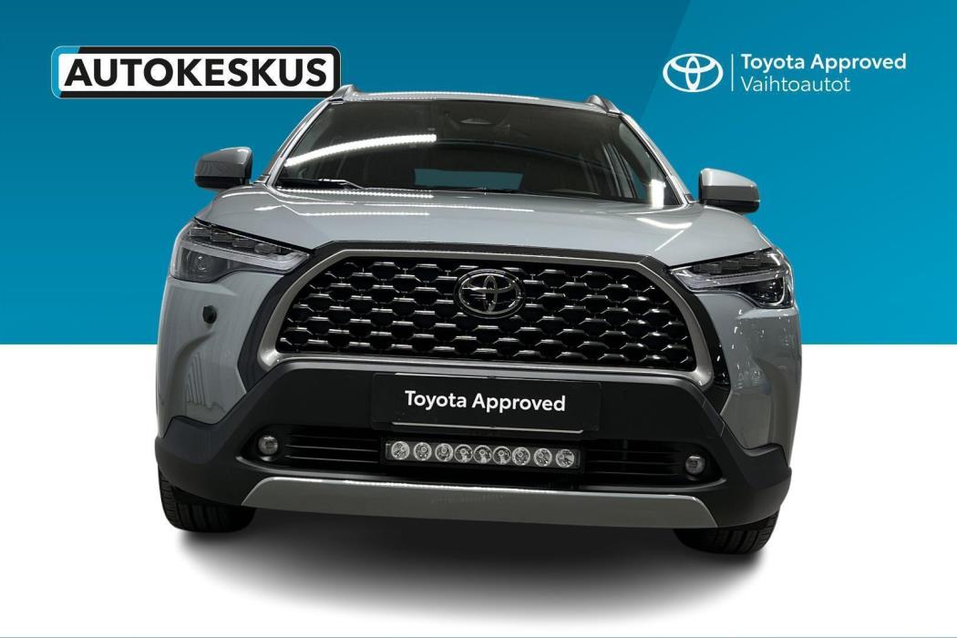 TOYOTA Corolla Cross 2025