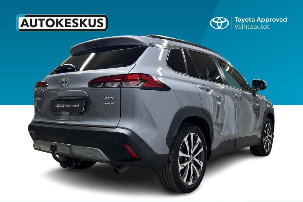 TOYOTA Corolla Cross 2025