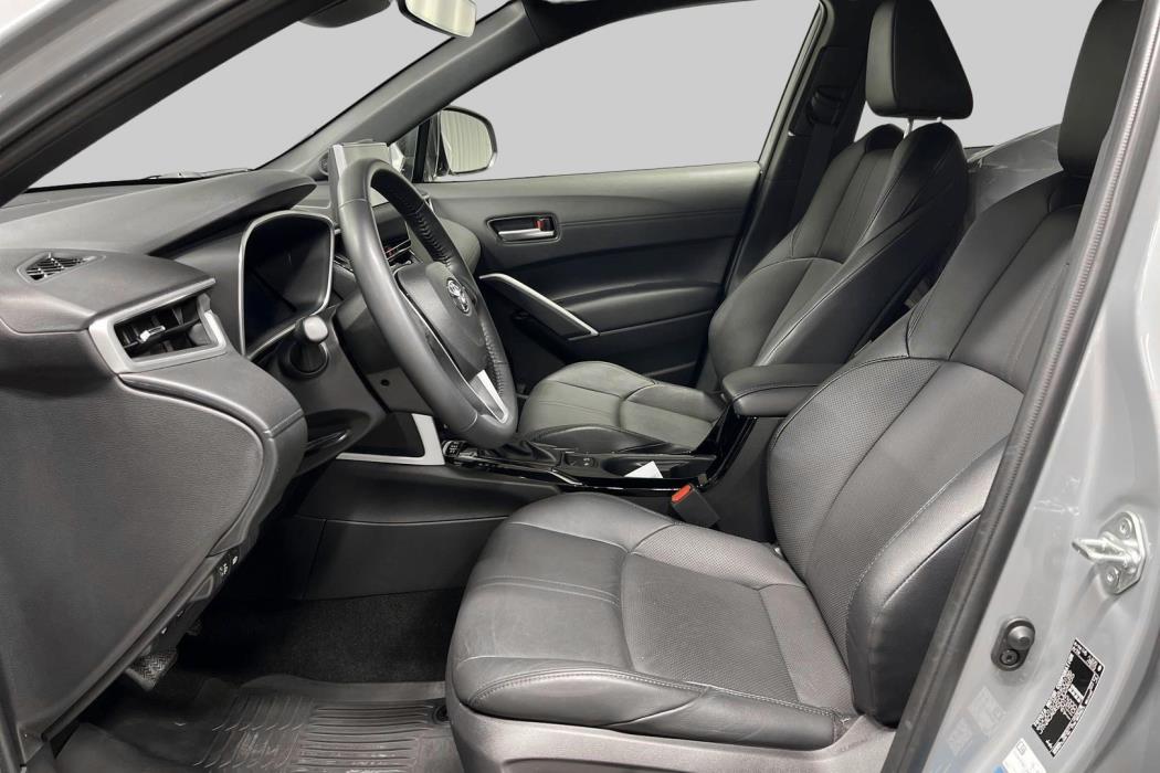 TOYOTA Corolla Cross 2025