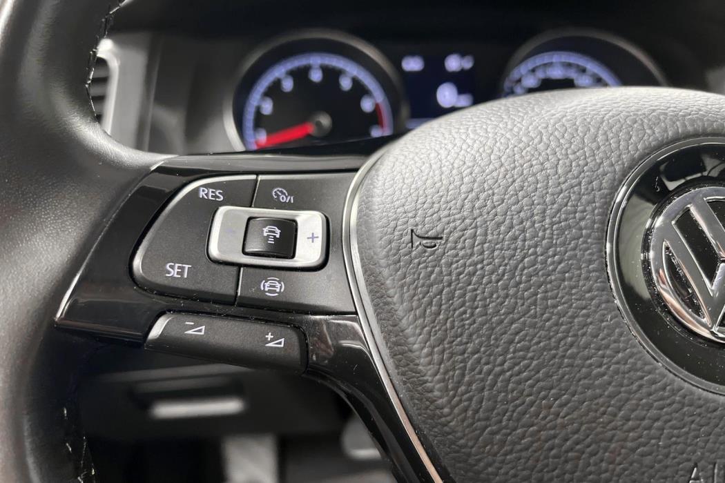 VOLKSWAGEN Golf 2019