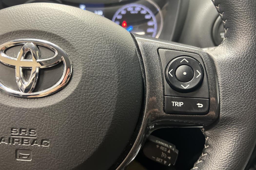 TOYOTA Yaris 2020