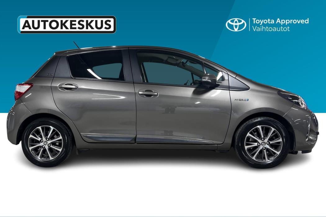 TOYOTA Yaris 2020