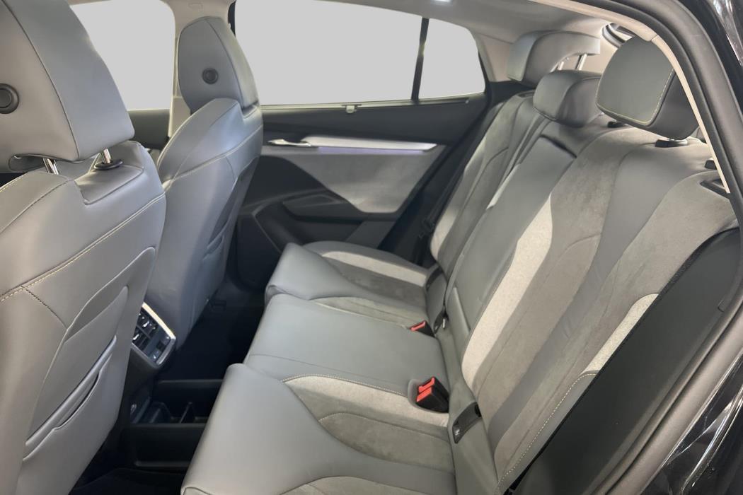 SKODA Enyaq 2025