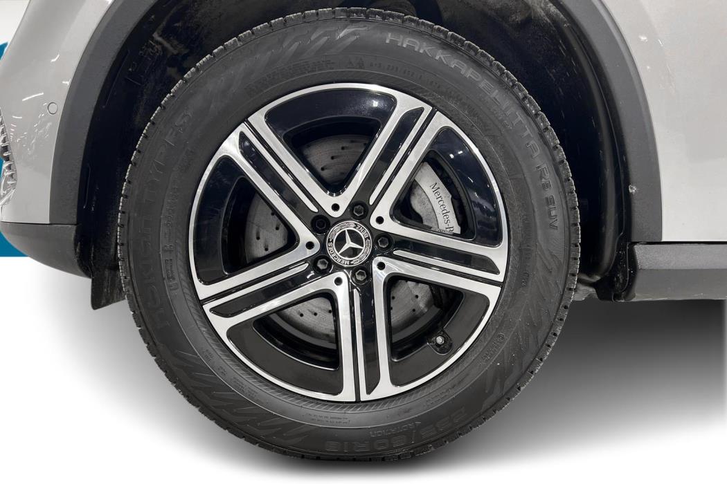 MERCEDES-BENZ GLC 2023
