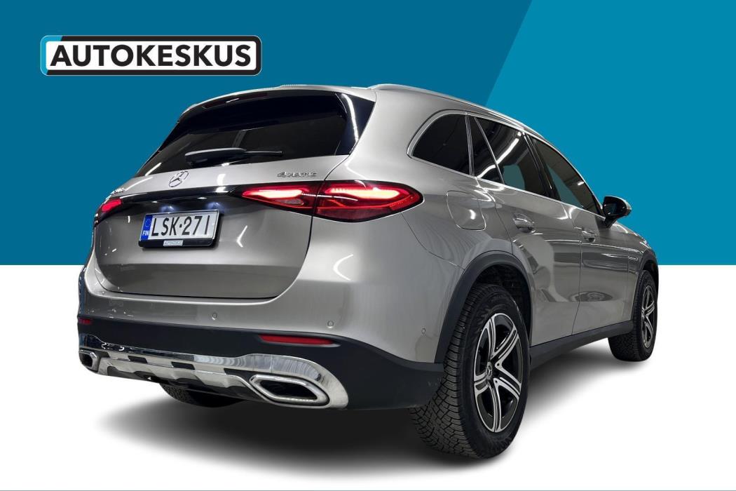 MERCEDES-BENZ GLC 2023