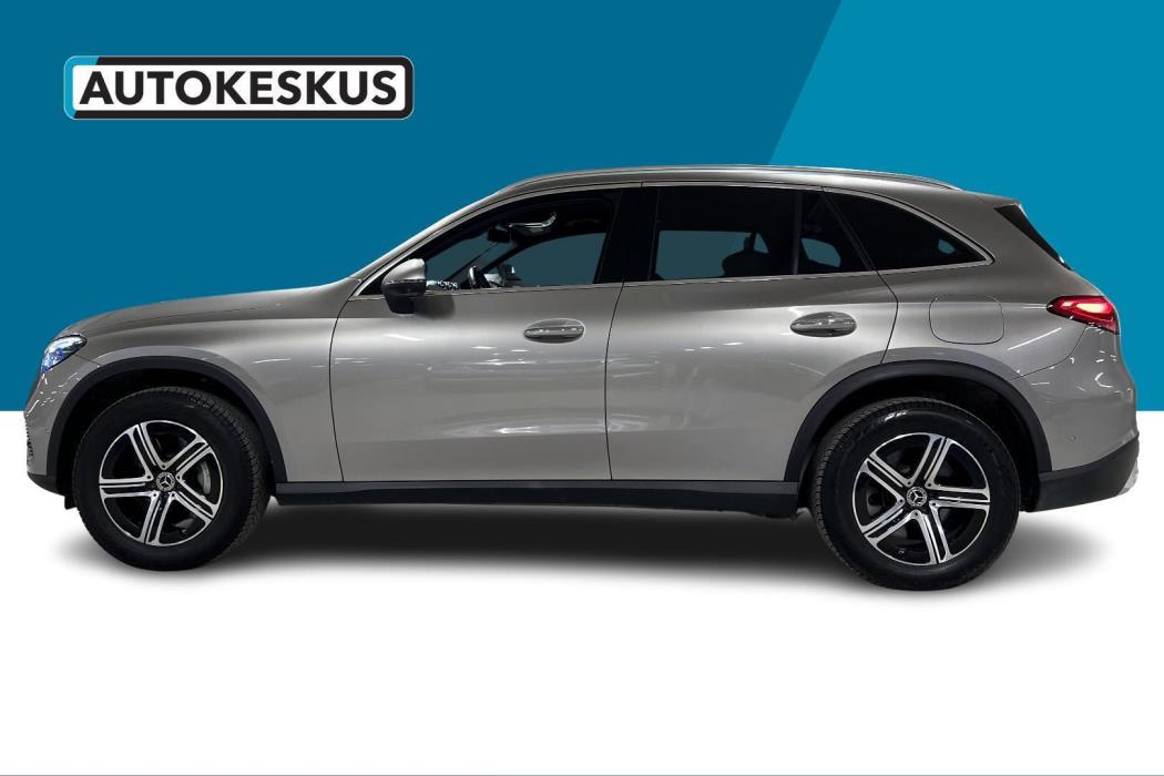 MERCEDES-BENZ GLC 2023