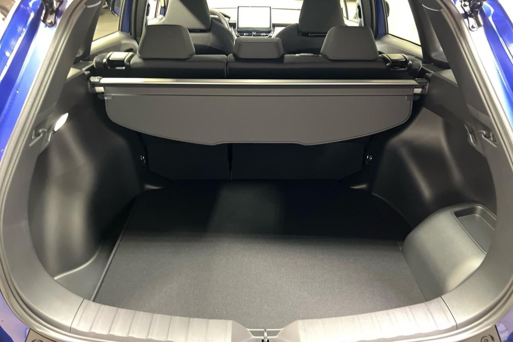 TOYOTA Corolla Cross 2025