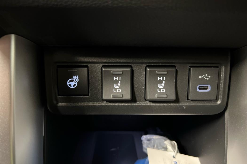 TOYOTA Corolla Cross 2025