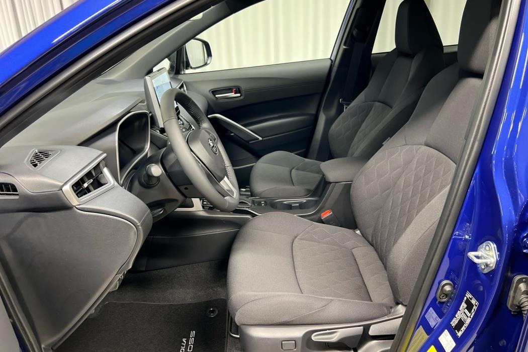 TOYOTA Corolla Cross 2025