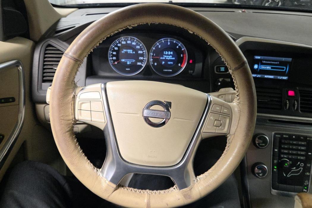 VOLVO XC60 2012